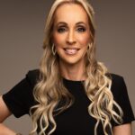Raquel Mendes é ex-servidora pública e criou um método de educação financeira a partir de sua própria experiência.