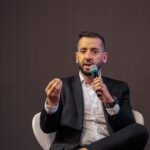 Carlos Guerra Jr., fundador da OmniAI, trabalha para evitar a amnésia corporativa e garantir que as empresas não percam inteligência.