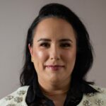 Dra. Elize Franco Rolim de Moura, especialista em Cirurgia Ginecológica Minimamente Invasiva.