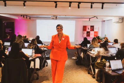 Anndrêa Franco, da Work In, ajuda mulheres empreendedoras a ocuparem as cadeiras de poder.